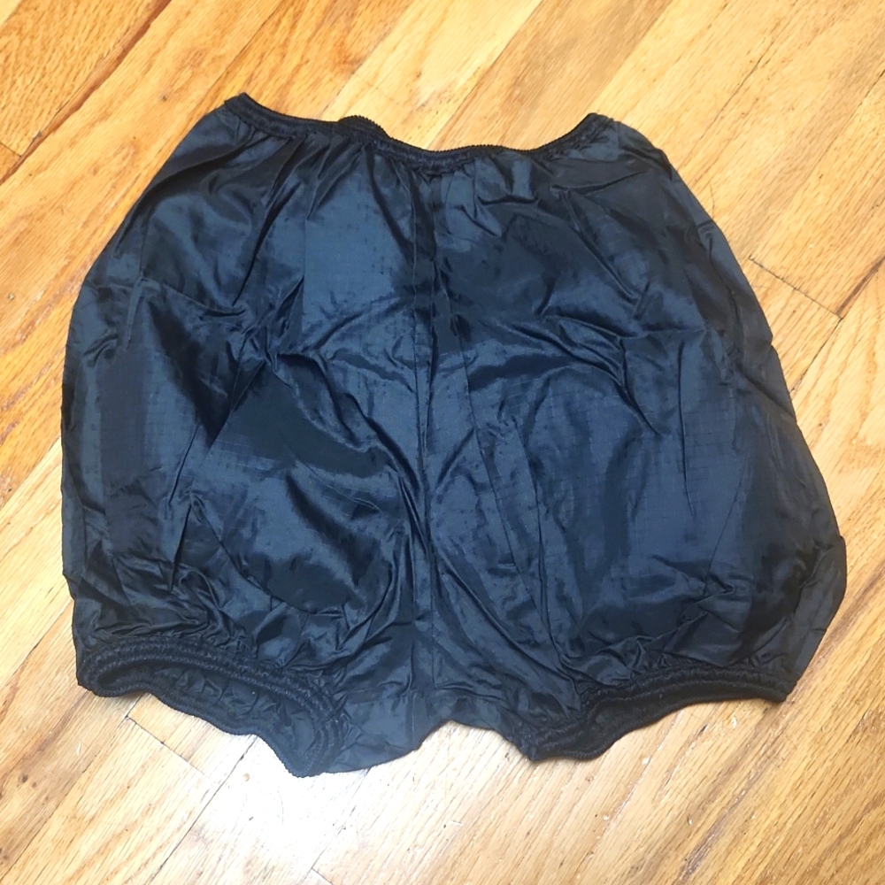 Women's Dance Shorts, EUC